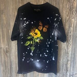 Love Tribe Graphic Tee with Sunflower and Butterfly Design in Men’s Large